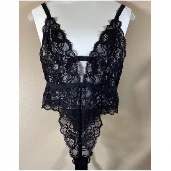 Victoria’s Secret Plunge V-Neck Sheer Black Lace Teddy Body Suit Ladies Large - Picture 2 of 16